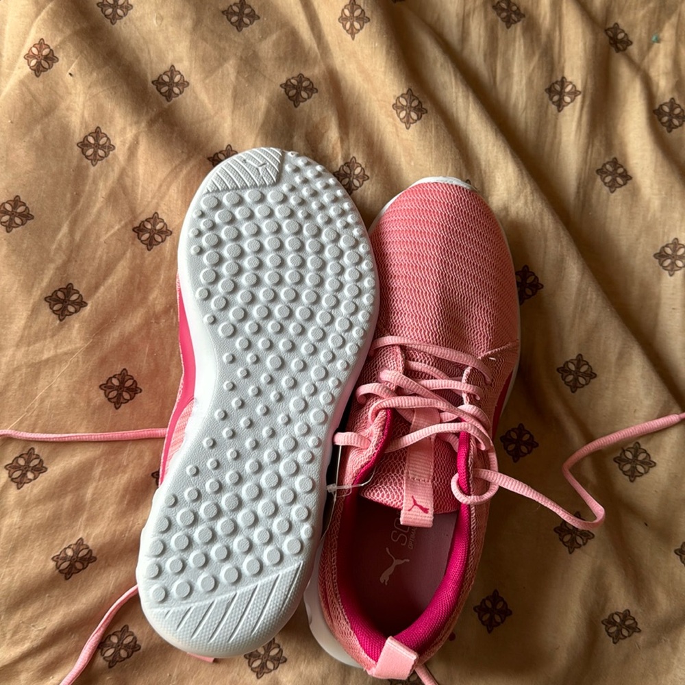 Kids, pink puma shoes